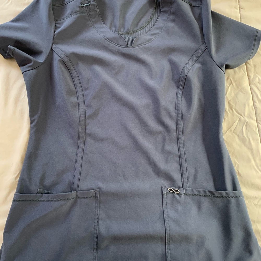 Cherokee scrub top
